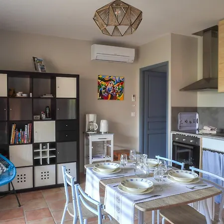 Chez Francis & Valerie Villegailhenc